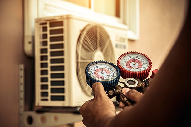 Professional Hvac technician working in Ogden, UT